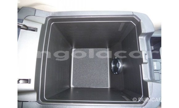 Acheter Import Voiture Toyota Prado Blanc à Import - Dubai, Province de Bengo Acheter Import Voiture Toyota Prado Blanc à Import - Dubai, Province de Bengo