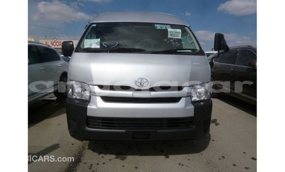 Comprar Importar Toyota Hiace Outro Carro em Import - Dubai em Bengo Province Comprar Importar Toyota Hiace Outro Carro em Import - Dubai em Bengo Province