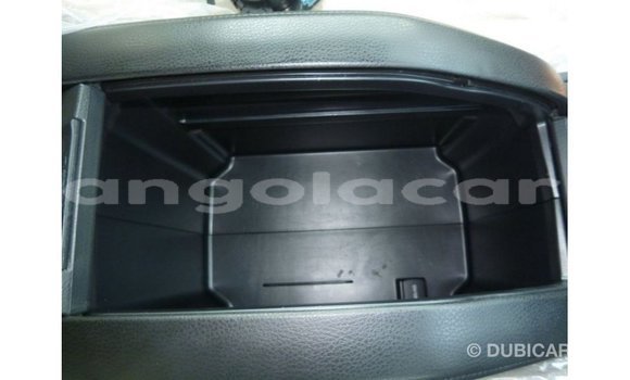 Acheter Import Voiture Toyota Kluger Blanc à Import - Dubai, Province de Bengo Acheter Import Voiture Toyota Kluger Blanc à Import - Dubai, Province de Bengo