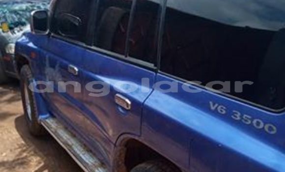 Comprar Usado Mitsubishi Pajero Azul Carro em Luanda em Luanda Province Comprar Usado Mitsubishi Pajero Azul Carro em Luanda em Luanda Province
