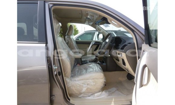 Comprar Importar Toyota Prado Marrom Carro em Import - Dubai em Bengo Province Comprar Importar Toyota Prado Marrom Carro em Import - Dubai em Bengo Province
