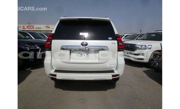 Comprar Importar Toyota Prado Branco Carro em Import - Dubai em Bengo Province Comprar Importar Toyota Prado Branco Carro em Import - Dubai em Bengo Province