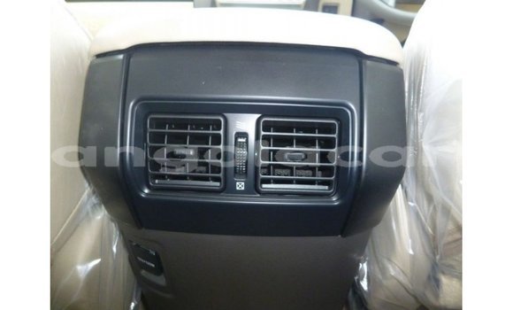 Comprar Importar Toyota Prado Branco Carro em Import - Dubai em Bengo Province Comprar Importar Toyota Prado Branco Carro em Import - Dubai em Bengo Province
