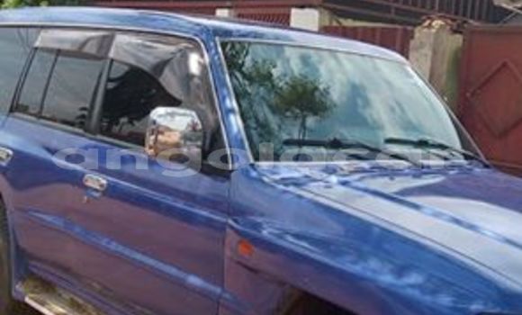 Comprar Usado Mitsubishi Pajero Azul Carro em Luanda em Luanda Province Comprar Usado Mitsubishi Pajero Azul Carro em Luanda em Luanda Province