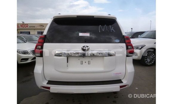 Comprar Importar Toyota Prado Branco Carro em Import - Dubai em Bengo Province Comprar Importar Toyota Prado Branco Carro em Import - Dubai em Bengo Province