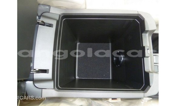 Comprar Importar Toyota Prado Branco Carro em Import - Dubai em Bengo Province Comprar Importar Toyota Prado Branco Carro em Import - Dubai em Bengo Province