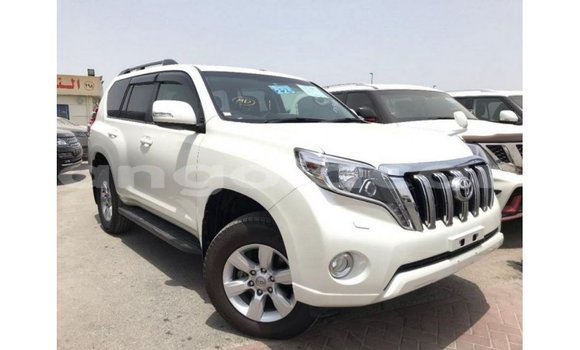 Comprar Importar Toyota Prado Branco Carro em Import - Dubai em Bengo Province Comprar Importar Toyota Prado Branco Carro em Import - Dubai em Bengo Province