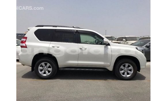 Comprar Importar Toyota Prado Branco Carro em Import - Dubai em Bengo Province Comprar Importar Toyota Prado Branco Carro em Import - Dubai em Bengo Province