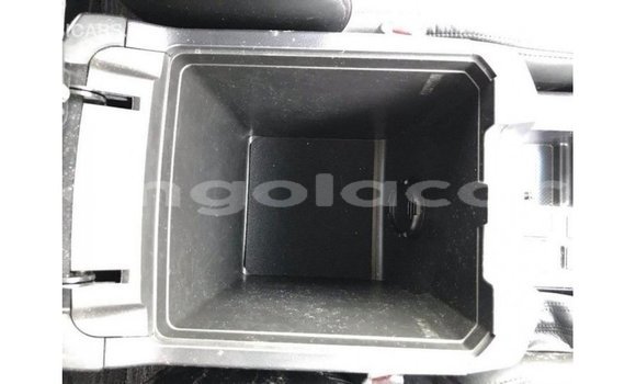 Comprar Importar Toyota Prado Branco Carro em Import - Dubai em Bengo Province Comprar Importar Toyota Prado Branco Carro em Import - Dubai em Bengo Province