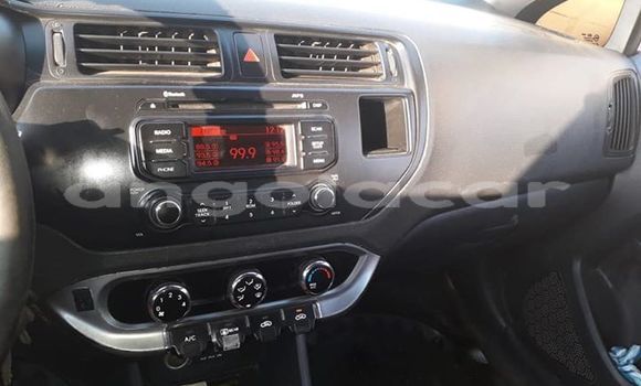 Comprar Usado Kia rio Prata Carro em Luanda em Luanda Province Comprar Usado Kia rio Prata Carro em Luanda em Luanda Province