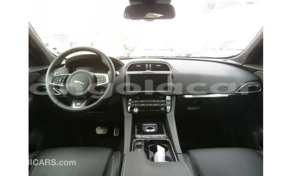 Comprar Importar Jaguar F-Type Preto Carro em Import - Dubai em Bengo Province Comprar Importar Jaguar F-Type Preto Carro em Import - Dubai em Bengo Province