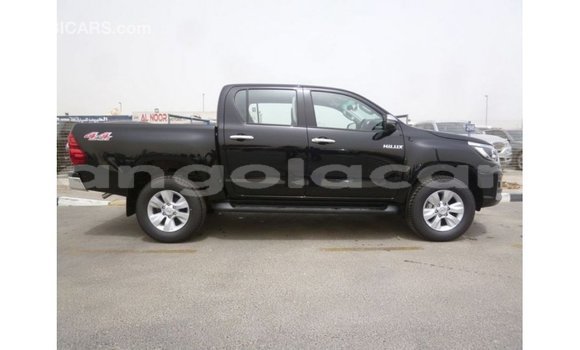 Acheter Import Voiture Toyota Hilux Noir à Import - Dubai, Province de Bengo Acheter Import Voiture Toyota Hilux Noir à Import - Dubai, Province de Bengo
