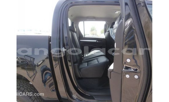Buy Import Toyota Hilux Black Car in Import - Dubai in Bengo Province Buy Import Toyota Hilux Black Car in Import - Dubai in Bengo Province