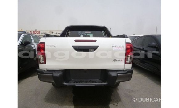 Buy Import Toyota Hilux White Car in Import - Dubai in Bengo Province Buy Import Toyota Hilux White Car in Import - Dubai in Bengo Province