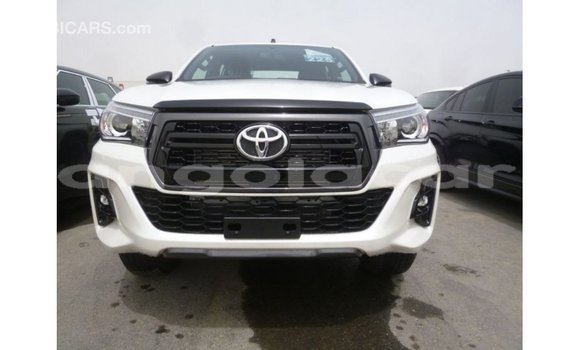 Buy Import Toyota Hilux White Car in Import - Dubai in Bengo Province Buy Import Toyota Hilux White Car in Import - Dubai in Bengo Province