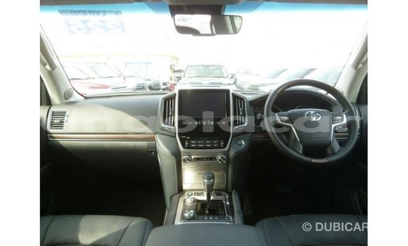 Comprar Importar Toyota Land Cruiser Outro Carro em Import - Dubai em Bengo Province Comprar Importar Toyota Land Cruiser Outro Carro em Import - Dubai em Bengo Province