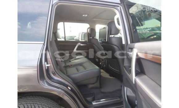 Comprar Importar Toyota Land Cruiser Outro Carro em Import - Dubai em Bengo Province Comprar Importar Toyota Land Cruiser Outro Carro em Import - Dubai em Bengo Province