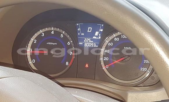 Comprar Usado Hyundai Accent Vermelho Carro em Luanda em Luanda Province Comprar Usado Hyundai Accent Vermelho Carro em Luanda em Luanda Province