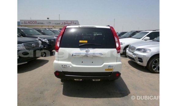 Comprar Importar Nissan Evalia Branco Caminhão em Import - Dubai em Bengo Province Comprar Importar Nissan Evalia Branco Caminhão em Import - Dubai em Bengo Province
