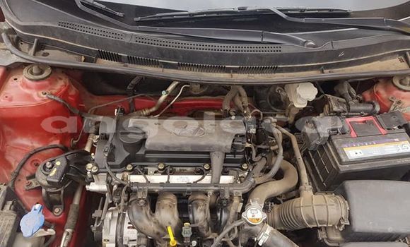 Comprar Usado Hyundai Accent Vermelho Carro em Luanda em Luanda Province Comprar Usado Hyundai Accent Vermelho Carro em Luanda em Luanda Province