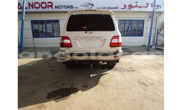 Comprar Importar Toyota Land Cruiser Branco Carro em Import - Dubai em Bengo Province Comprar Importar Toyota Land Cruiser Branco Carro em Import - Dubai em Bengo Province
