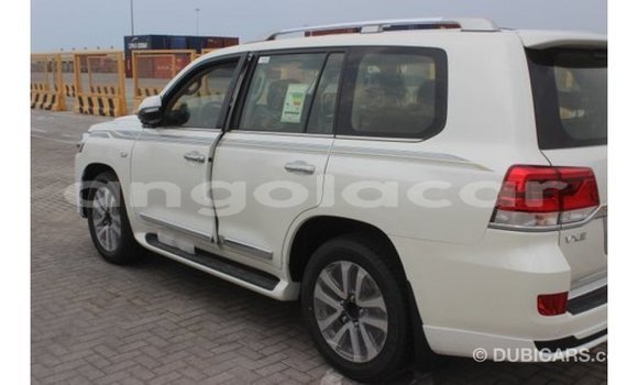 Buy Import Toyota Land Cruiser White Car in Import - Dubai in Bengo Province Buy Import Toyota Land Cruiser White Car in Import - Dubai in Bengo Province