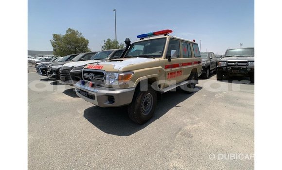 Buy Import Toyota Land Cruiser Beige Car in Import - Dubai in Bengo Province Buy Import Toyota Land Cruiser Beige Car in Import - Dubai in Bengo Province