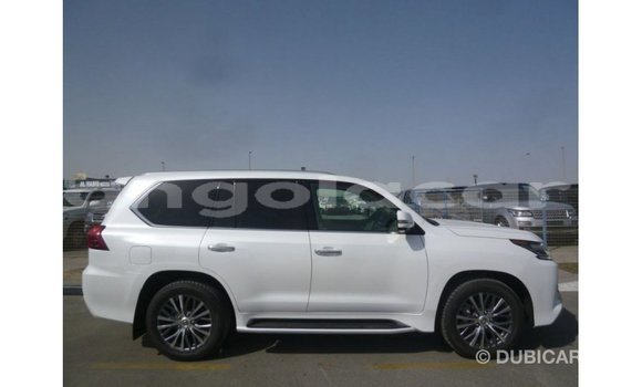 Comprar Importar Lexus LX Branco Carro em Import - Dubai em Bengo Province Comprar Importar Lexus LX Branco Carro em Import - Dubai em Bengo Province