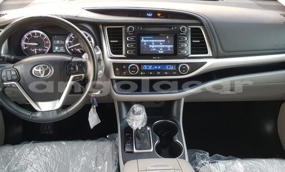 Comprar Importar Toyota Highlander Outro Carro em Import - Dubai em Bengo Province Comprar Importar Toyota Highlander Outro Carro em Import - Dubai em Bengo Province