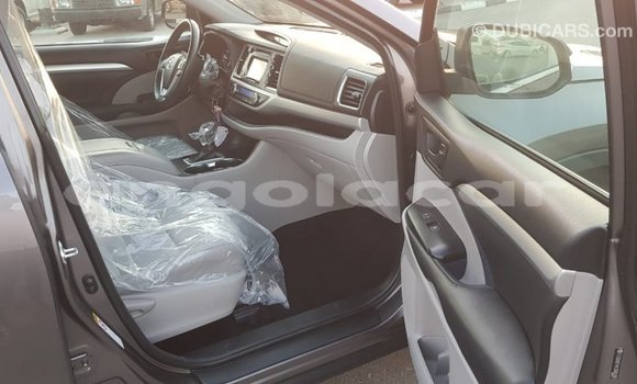 Comprar Importar Toyota Highlander Outro Carro em Import - Dubai em Bengo Province Comprar Importar Toyota Highlander Outro Carro em Import - Dubai em Bengo Province