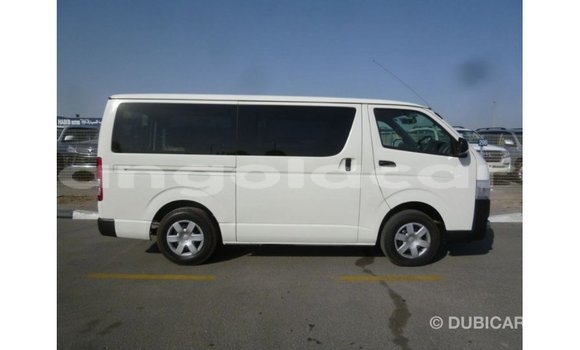 Comprar Importar Toyota Hiace Branco Carro em Import - Dubai em Bengo Province Comprar Importar Toyota Hiace Branco Carro em Import - Dubai em Bengo Province