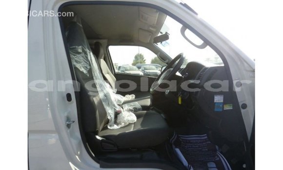 Comprar Importar Toyota Hiace Branco Carro em Import - Dubai em Bengo Province Comprar Importar Toyota Hiace Branco Carro em Import - Dubai em Bengo Province