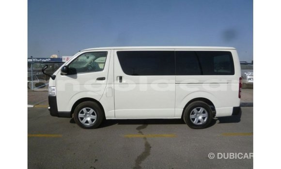 Buy Import Toyota Hiace White Car in Import - Dubai in Bengo Province Buy Import Toyota Hiace White Car in Import - Dubai in Bengo Province
