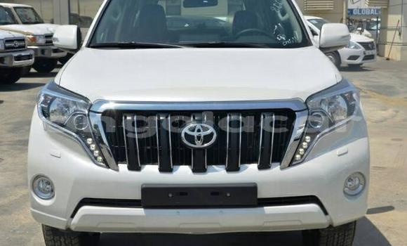 Acheter Neuf Voiture Toyota Land Cruiser Prado Blanc à Luanda, Province de Luanda