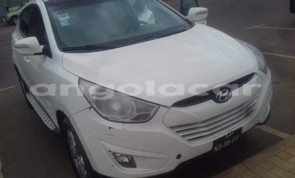 Buy Used Hyundai Tucson White Car in Luanda in Luanda Province Buy Used Hyundai Tucson White Car in Luanda in Luanda Province