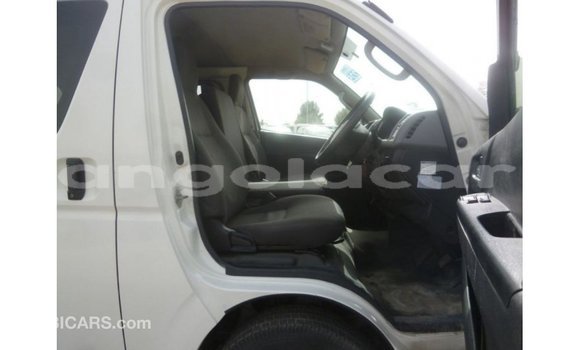 Acheter Import Voiture Toyota Hiace Blanc à Import - Dubai, Province de Bengo Acheter Import Voiture Toyota Hiace Blanc à Import - Dubai, Province de Bengo