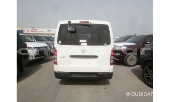Acheter Import Voiture Toyota Hiace Blanc à Import - Dubai, Province de Bengo Acheter Import Voiture Toyota Hiace Blanc à Import - Dubai, Province de Bengo