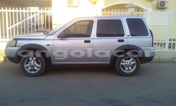 Comprar Usado Land Rover Discovery Prata Carro em Luanda em Luanda Province