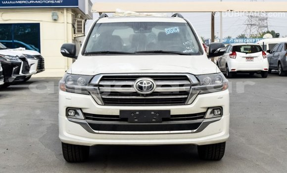 Buy Import Toyota Land Cruiser Black Car in Import - Dubai in Bengo Province Buy Import Toyota Land Cruiser Black Car in Import - Dubai in Bengo Province