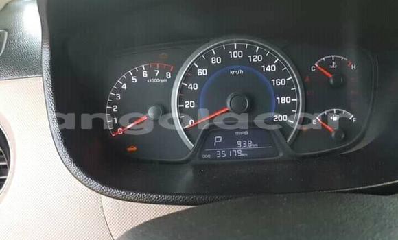 Comprar Usado Hyundai i10 Vermelho Carro em Luanda em Luanda Province Comprar Usado Hyundai i10 Vermelho Carro em Luanda em Luanda Province