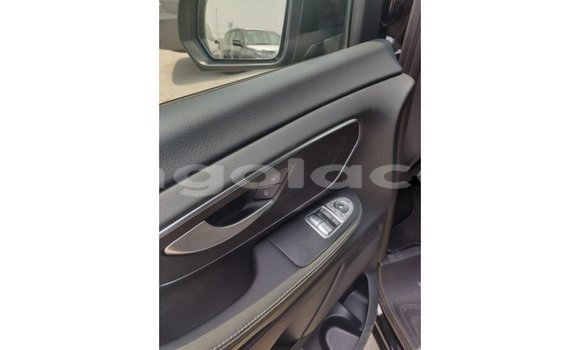 Comprar Importar Mercedes-Benz 250 Preto Carro em Import - Dubai em Bengo Province Comprar Importar Mercedes-Benz 250 Preto Carro em Import - Dubai em Bengo Province