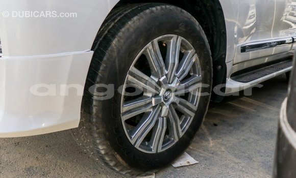 Comprar Importar Toyota Land Cruiser Branco Carro em Import - Dubai em Bengo Province Comprar Importar Toyota Land Cruiser Branco Carro em Import - Dubai em Bengo Province