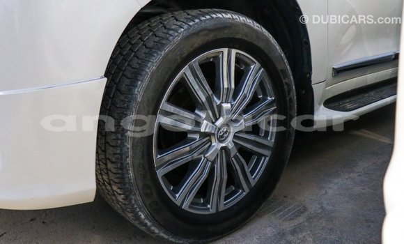 Comprar Importar Toyota Land Cruiser Branco Carro em Import - Dubai em Bengo Province Comprar Importar Toyota Land Cruiser Branco Carro em Import - Dubai em Bengo Province