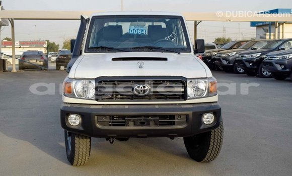 Buy Import Toyota Land Cruiser White Car in Import - Dubai in Bengo Province Buy Import Toyota Land Cruiser White Car in Import - Dubai in Bengo Province