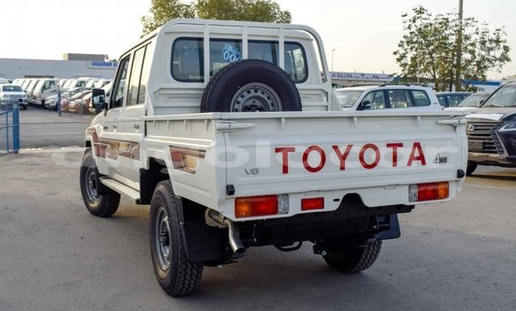 Buy Import Toyota Land Cruiser White Car in Import - Dubai in Bengo Province Buy Import Toyota Land Cruiser White Car in Import - Dubai in Bengo Province