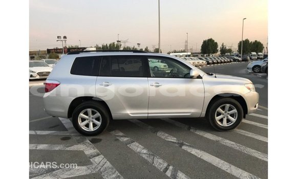 Comprar Importar Toyota Highlander Outro Carro em Import - Dubai em Bengo Province Comprar Importar Toyota Highlander Outro Carro em Import - Dubai em Bengo Province