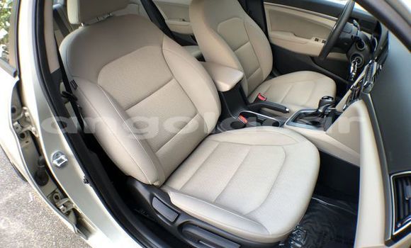 Comprar Usado Hyundai Elantra Outro Carro em Luena em Moxico Comprar Usado Hyundai Elantra Outro Carro em Luena em Moxico