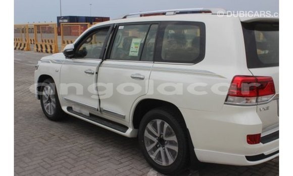 Buy Import Toyota Land Cruiser White Car in Import - Dubai in Bengo Province Buy Import Toyota Land Cruiser White Car in Import - Dubai in Bengo Province