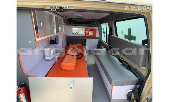 Comprar Importar Toyota Land Cruiser Bege Carro em Import - Dubai em Bengo Province Comprar Importar Toyota Land Cruiser Bege Carro em Import - Dubai em Bengo Province