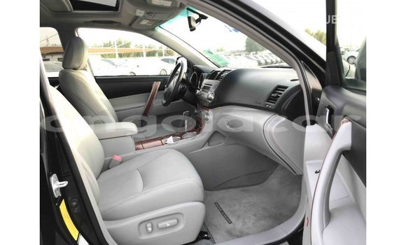 Comprar Importar Toyota Highlander Preto Carro em Import - Dubai em Bengo Province Comprar Importar Toyota Highlander Preto Carro em Import - Dubai em Bengo Province